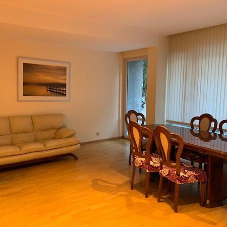 Lovely Two Bedroom Apartment With Free Parking Antwerpen Exteriör bild